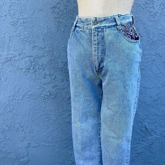 Vintage 90s Jeans 26 x 25 90s High Waisted Denim with tapestry Light Wash - Picture 5 of 10